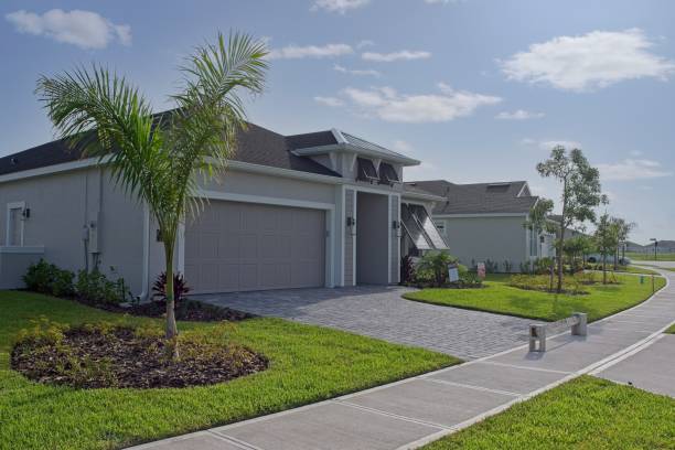 Best Professional Driveway Pavers  in Oakland Park, FL